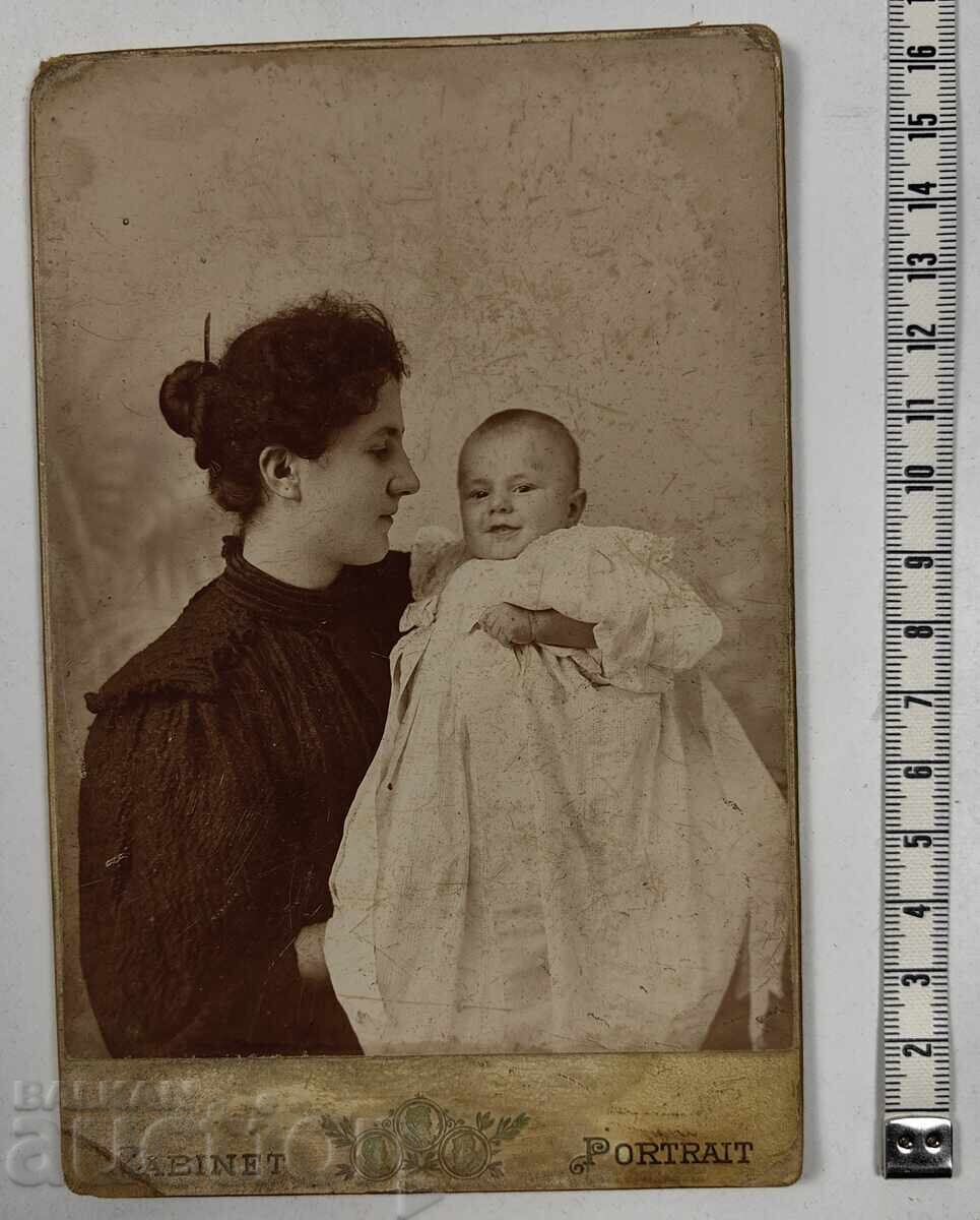 . OLD PHOTO PHOTO CARDBOARD CHILD BABY PRINCIPAL . OLD PHOTO PHOTO CARDBOARD CHILD BABY PRINCIPAL