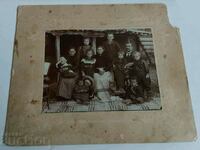 . CIRCA 1900 OLD FAMILY PHOTO PHOTO CARDBOARD