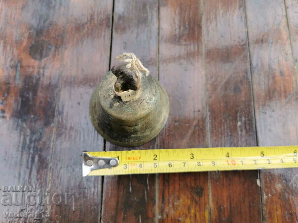 Παράδοση παλιό κουδούνι Παράδοση παλιό κουδούνι