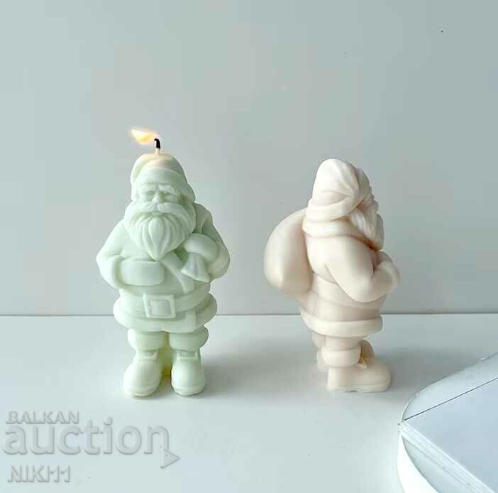 Formă din silicon Moș Crăciun cu un sac de jucărie pentru lumânări cu preț 16.00 BGN | € 8.18 Formă din silicon Moș Crăciun cu un sac de jucărie pentru lumânări cu preț 16.00 BGN | € 8.18