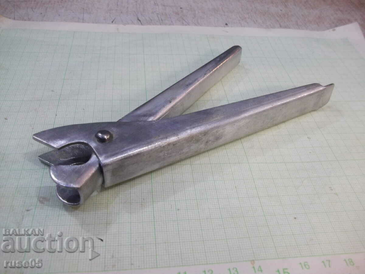 Opener - 1 with price 7.00 BGN | € 3.58