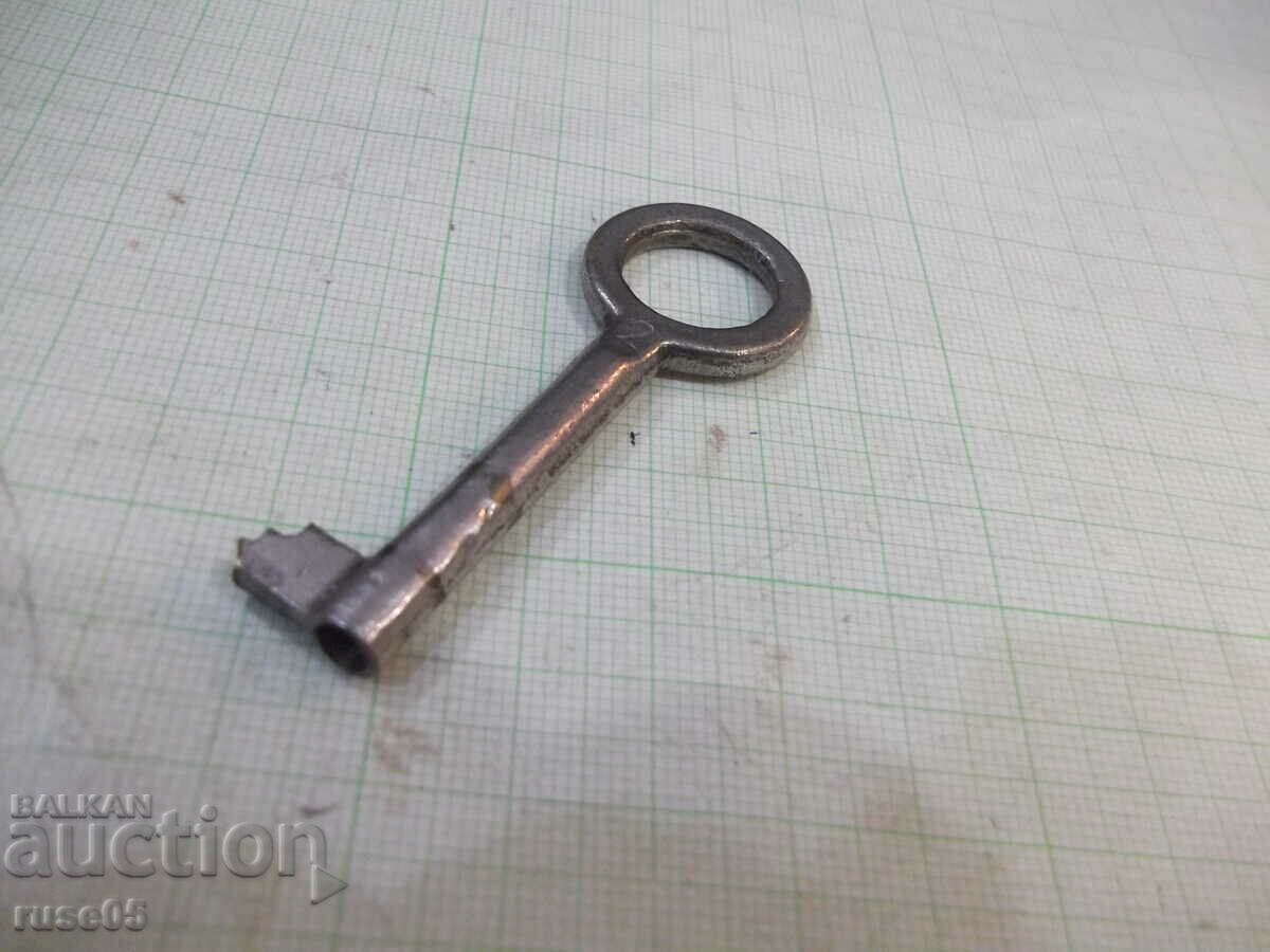 Παράδοση Κλειδί "Νο. 2" για κλειδαριά Παράδοση Κλειδί "Νο. 2" για κλειδαριά