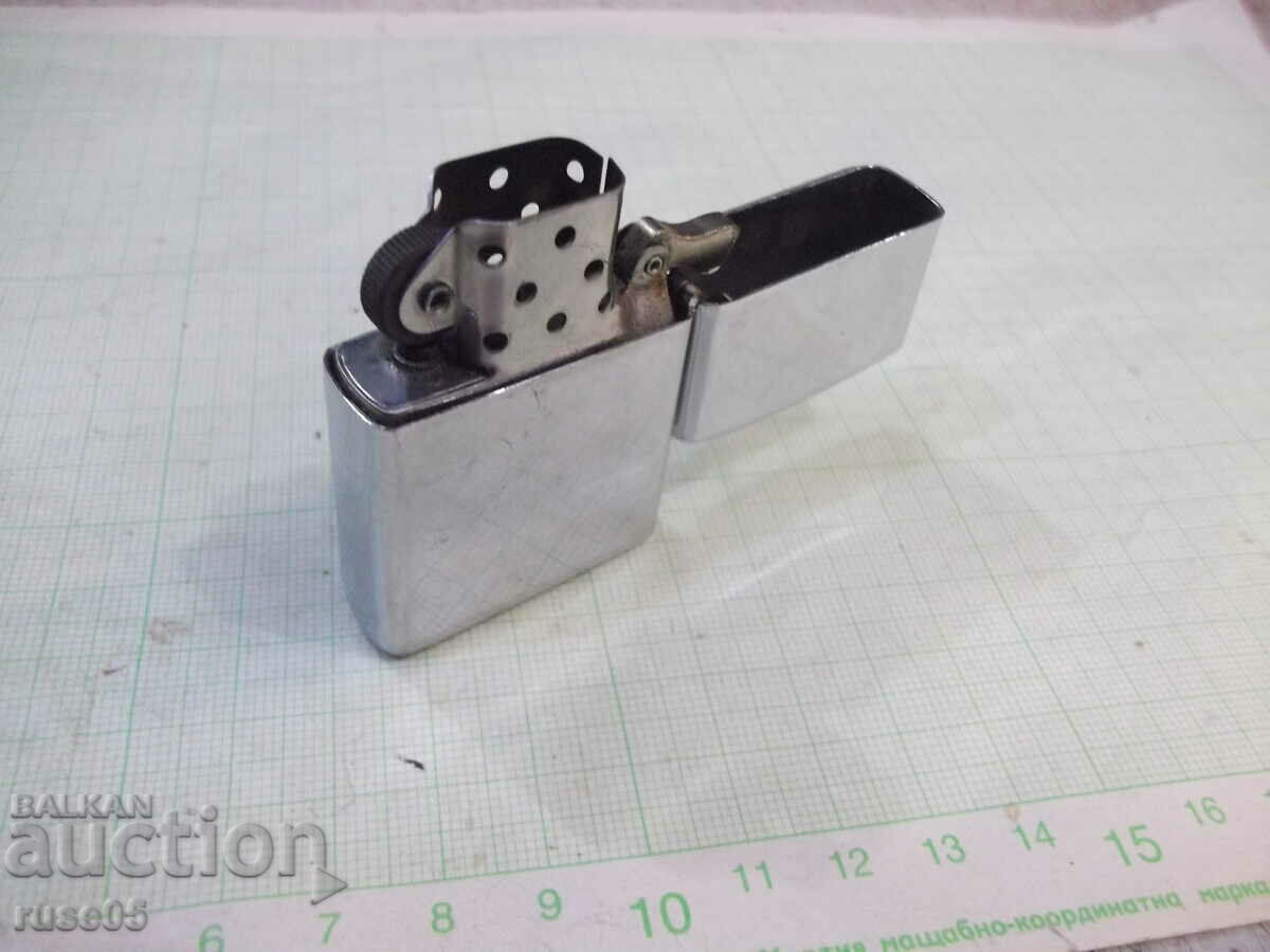 Lighter "TOMMY HILFIGER" gasoline working - 6 Lighter "TOMMY HILFIGER" gasoline working - 6