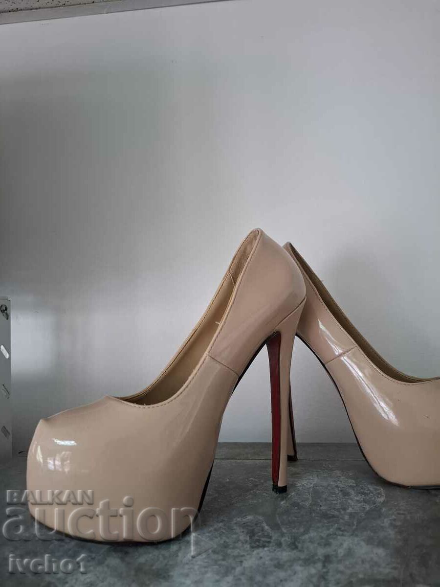 Christian Louboutin 38 Women's Heels