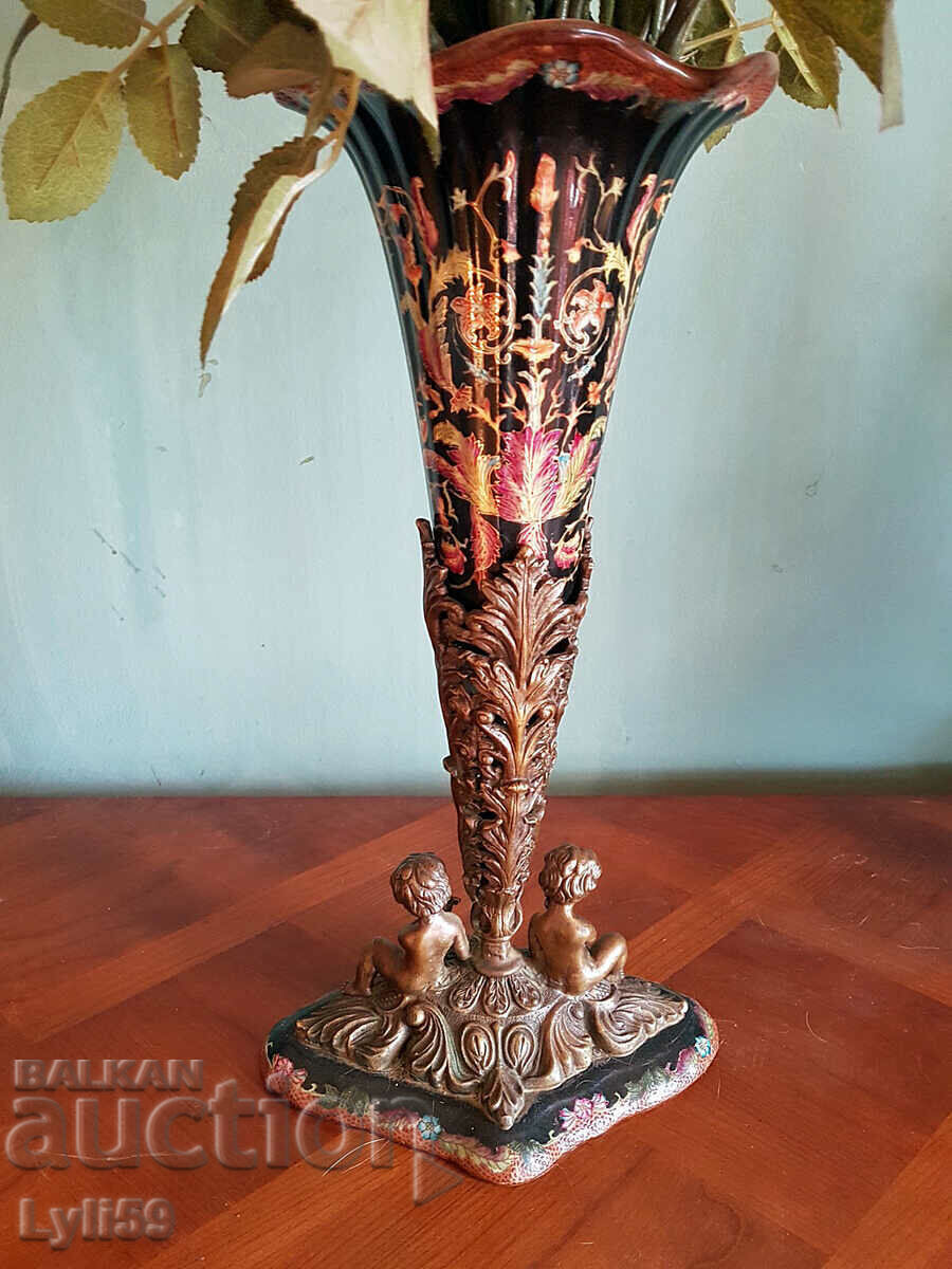 Wong Lee 1895 Porcelain vase with bronze decoration - 5 Wong Lee 1895 Porcelain vase with bronze decoration - 5