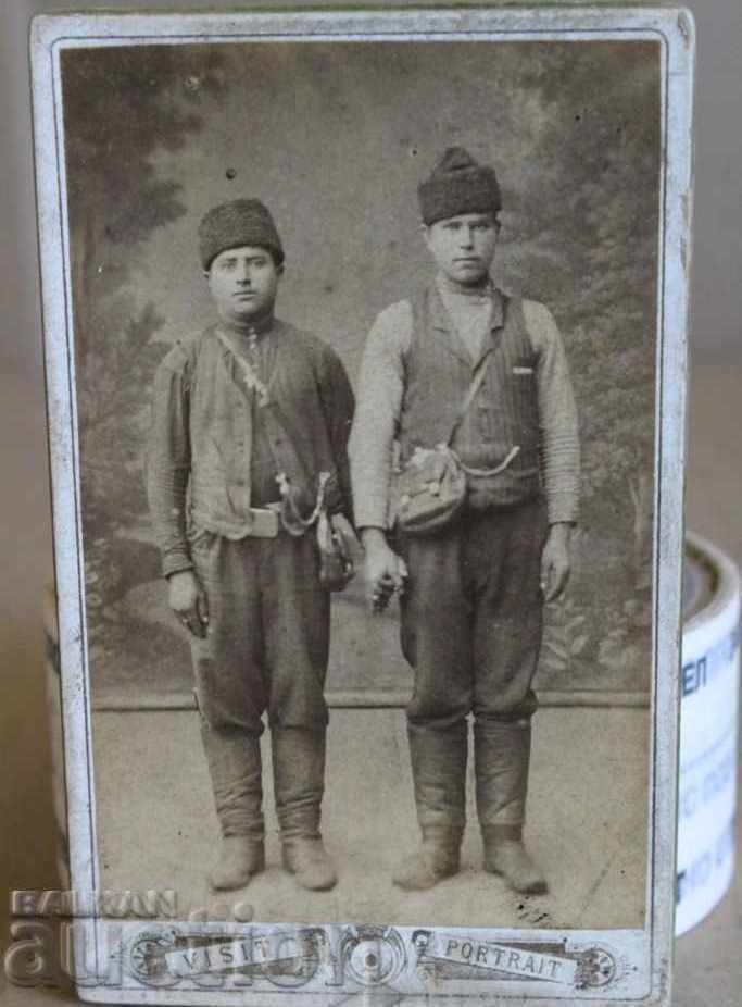 Delivery of . 1898 CARDBOARD PHOTO OF BULGARIANS IN RUSSIA WEARING KALPAK POTURI Delivery of . 1898 CARDBOARD PHOTO OF BULGARIANS IN RUSSIA WEARING KALPAK POTURI