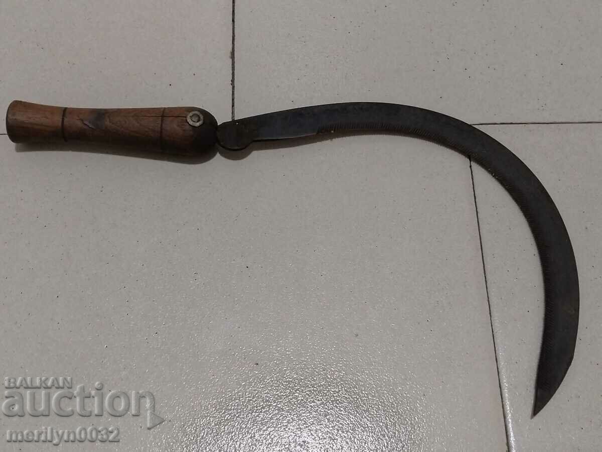 Old children's hair clipper, wrought iron blade sickle with price 42.00 BGN | € 21.47 Old children's hair clipper, wrought iron blade sickle with price 42.00 BGN | € 21.47