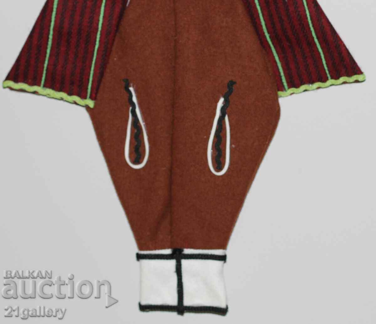 64 cm. Doll folk costume wool/textile wall decoration - 6 64 cm. Doll folk costume wool/textile wall decoration - 6