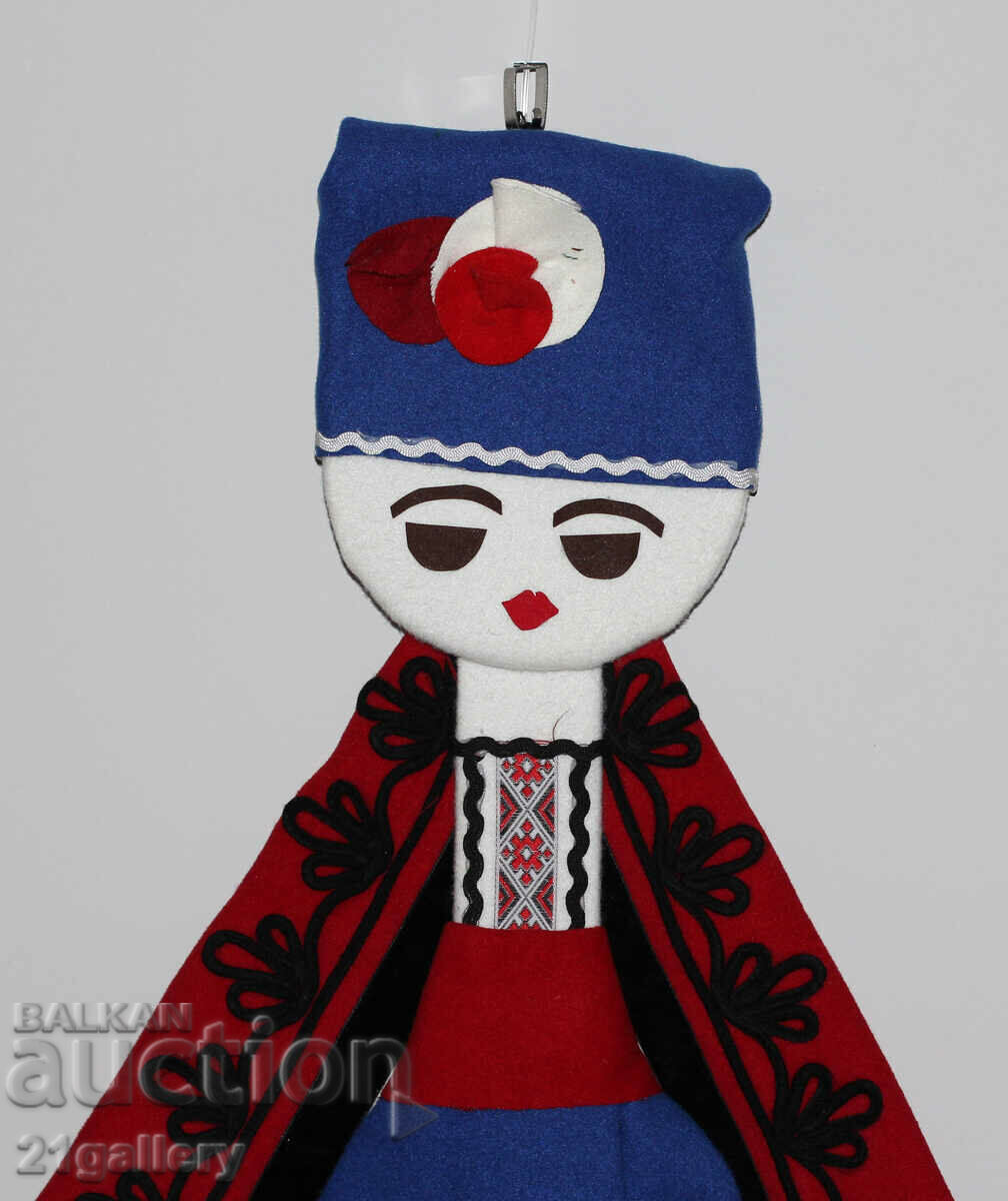 Delivery of 64 cm. Doll folk costume wool/textile wall decoration
