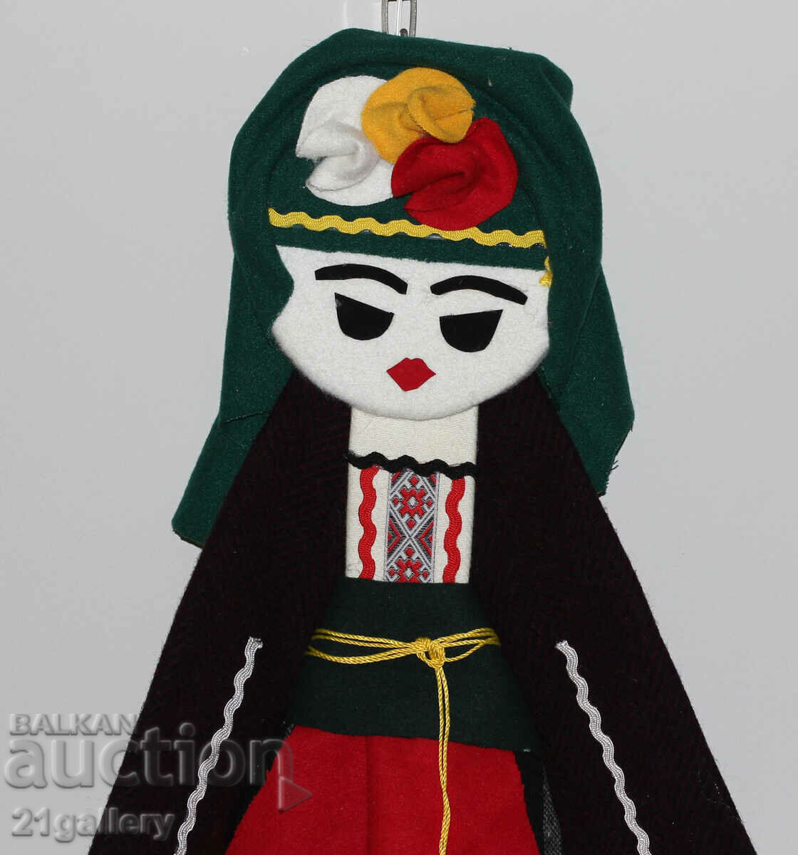 Delivery of 64 cm. Doll folk costume wool/textile wall decoration Delivery of 64 cm. Doll folk costume wool/textile wall decoration