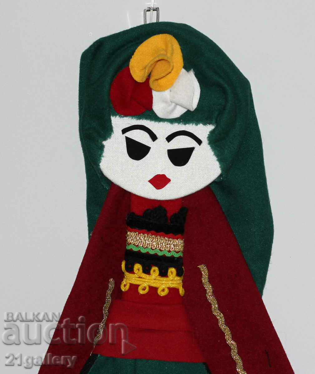 Delivery of 64 cm. Doll folk costume wool/textile wall decoration Delivery of 64 cm. Doll folk costume wool/textile wall decoration