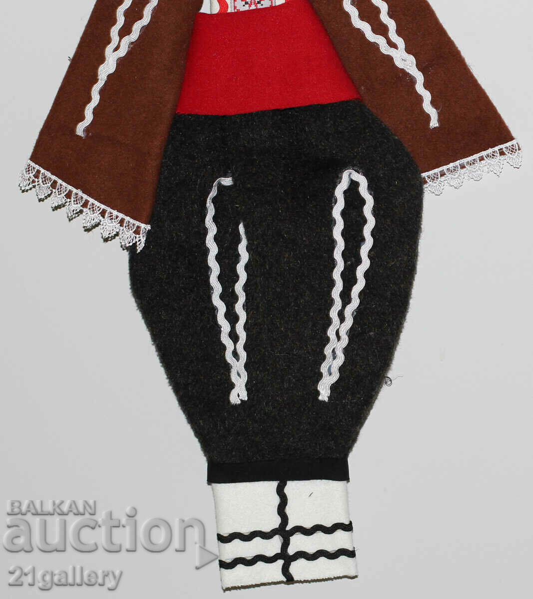 64 cm. Doll folk costume wool/textile wall decoration - 6 64 cm. Doll folk costume wool/textile wall decoration - 6
