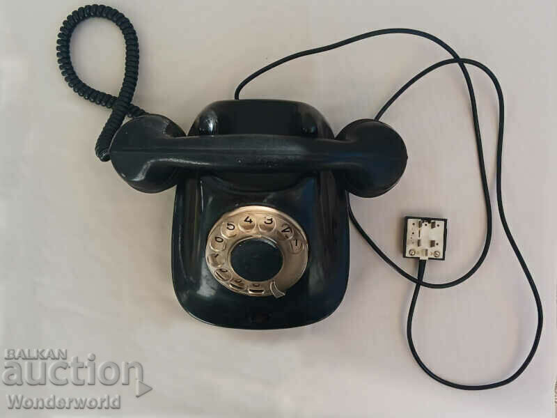 Old Retro Vintage Bakelite Dial Telephone Antique! with price 45.00 BGN | € 23.01 Old Retro Vintage Bakelite Dial Telephone Antique! with price 45.00 BGN | € 23.01