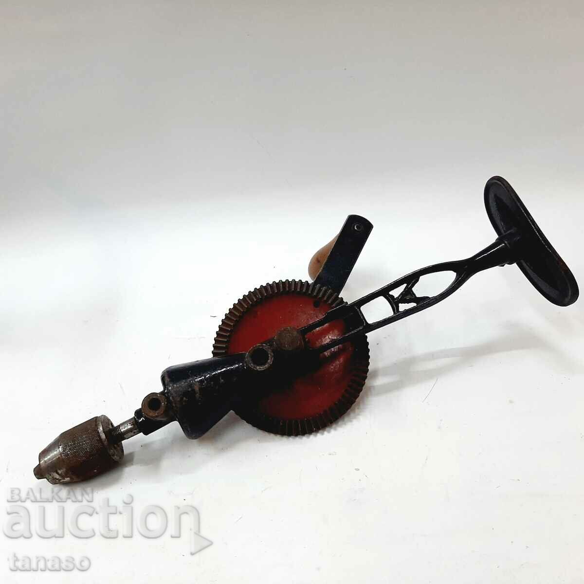Old large hand drill, drill, matcap(9.4) with price 35.00 BGN | € 17.90 Old large hand drill, drill, matcap(9.4) with price 35.00 BGN | € 17.90