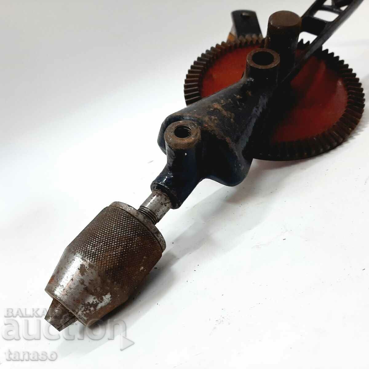 Auction Old large hand drill, drill, matcap(9.4) Auction Old large hand drill, drill, matcap(9.4)