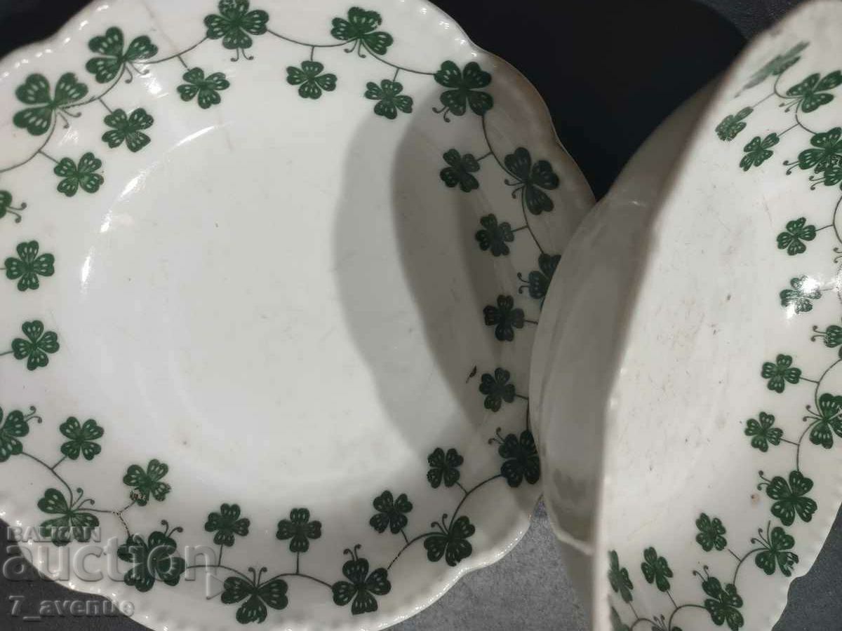 Old porcelain with clover motif of happiness 26.11.24 with price 49.00 BGN | € 25.05 Old porcelain with clover motif of happiness 26.11.24 with price 49.00 BGN | € 25.05