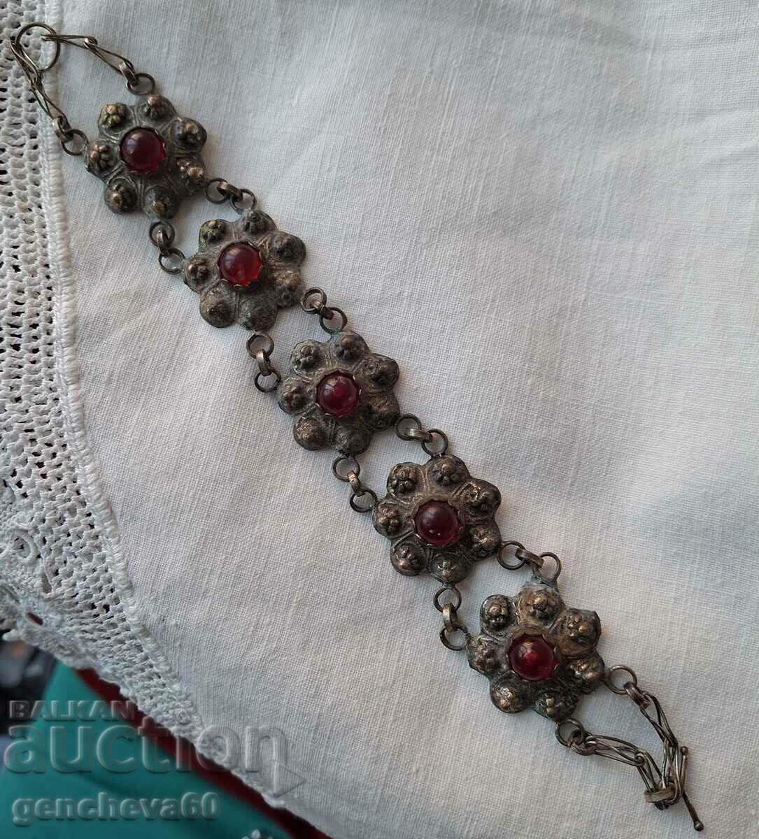 Αναγεννησιακό βραχιόλι με τιμή 50.00 BGN | € 25.56 Αναγεννησιακό βραχιόλι με τιμή 50.00 BGN | € 25.56