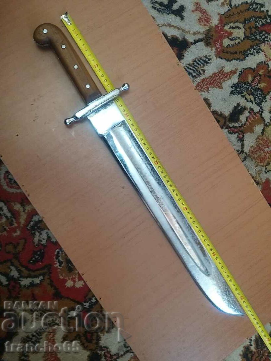 Austro-Hungarian pioneer cleaver M1853. Austro-Hungarian pioneer cleaver M1853.