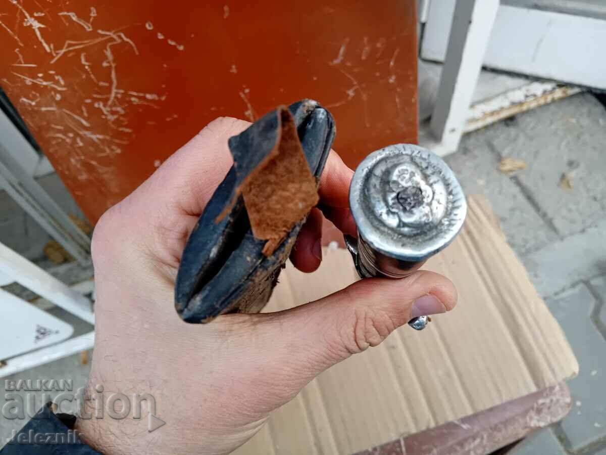 Delivery of Old Kukri Chris Knife - Nepal, East Asia Delivery of Old Kukri Chris Knife - Nepal, East Asia