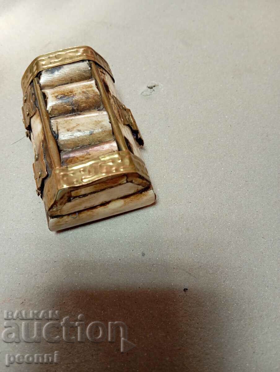 Κοκάλινο κοσμηματοπωλείο - 5