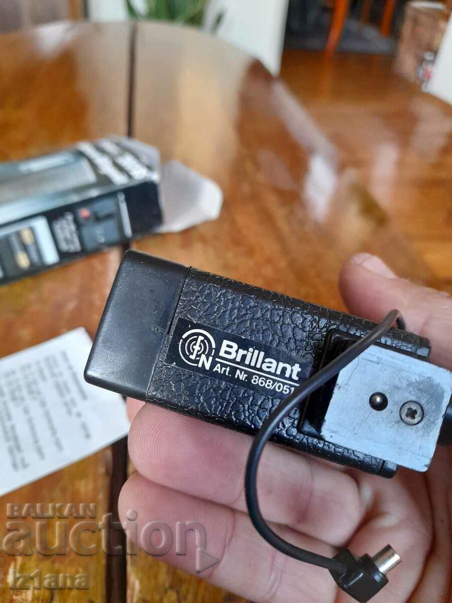 Old Brillant 200BS camera flash - 7