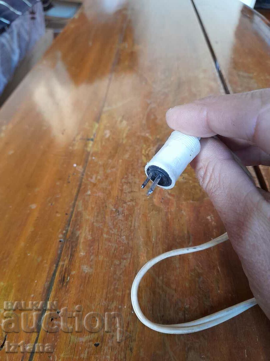 Доставка на Стар Захранващ кабел за калкулатори Елка Доставка на Стар Захранващ кабел за калкулатори Елка