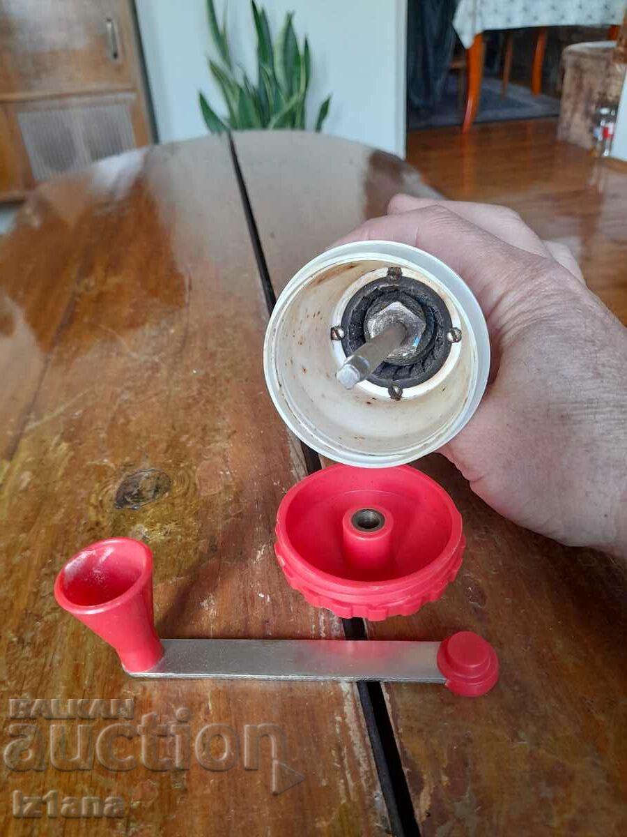 Delivery of Old coffee grinder, grinder, coffee grinder Delivery of Old coffee grinder, grinder, coffee grinder