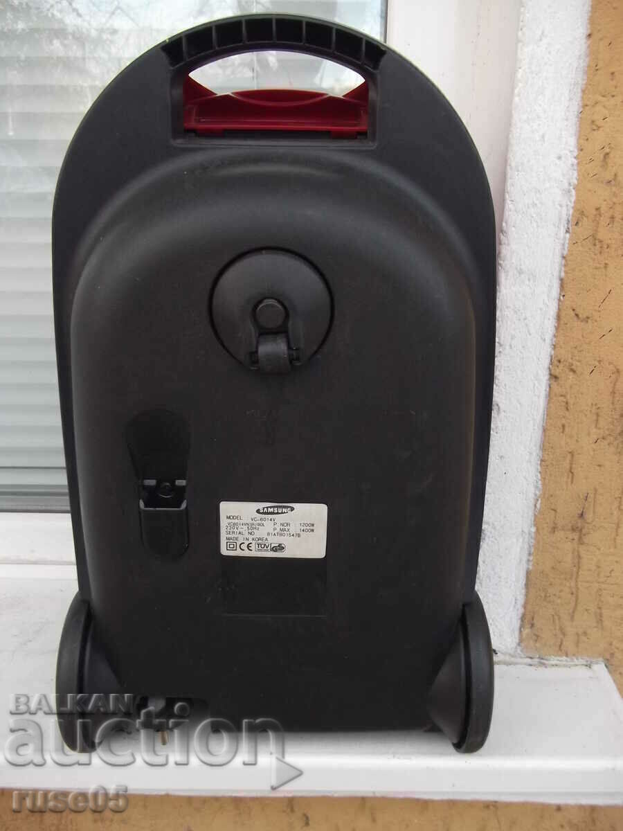 Livrarea Aspiratorul "SAMSUNG - VC-6014V" functioneaza