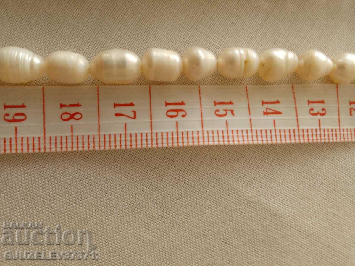 Auction White natural freshwater pearl necklace Auction White natural freshwater pearl necklace