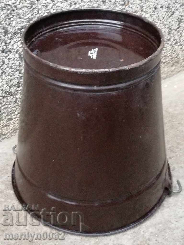 Аукцион Емайлирана кофа от времето на соца, емайлиран съд, леген Аукцион Емайлирана кофа от времето на соца, емайлиран съд, леген