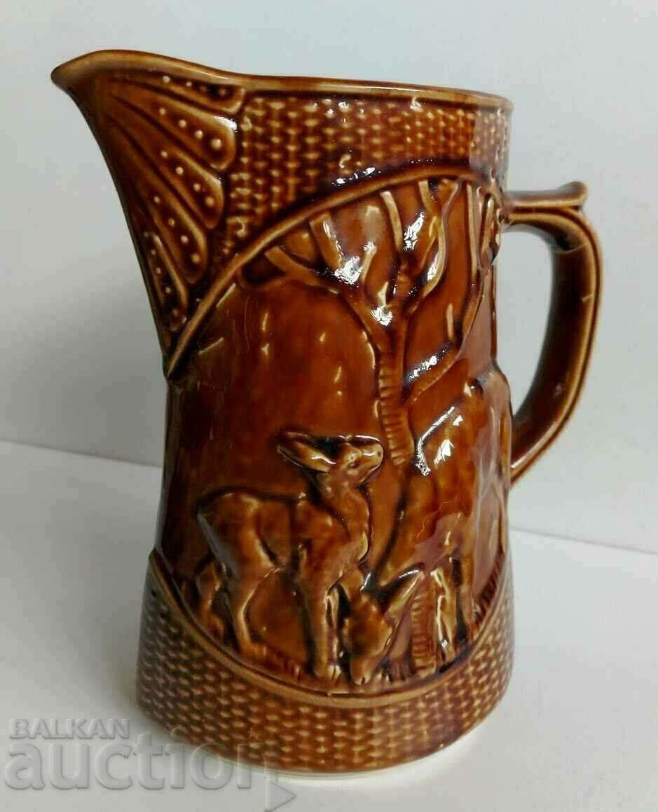 Auction  . LARGE CERAMIC BULGARIAN JUG WINE HUNTING MOTIVES DEER HUNTING