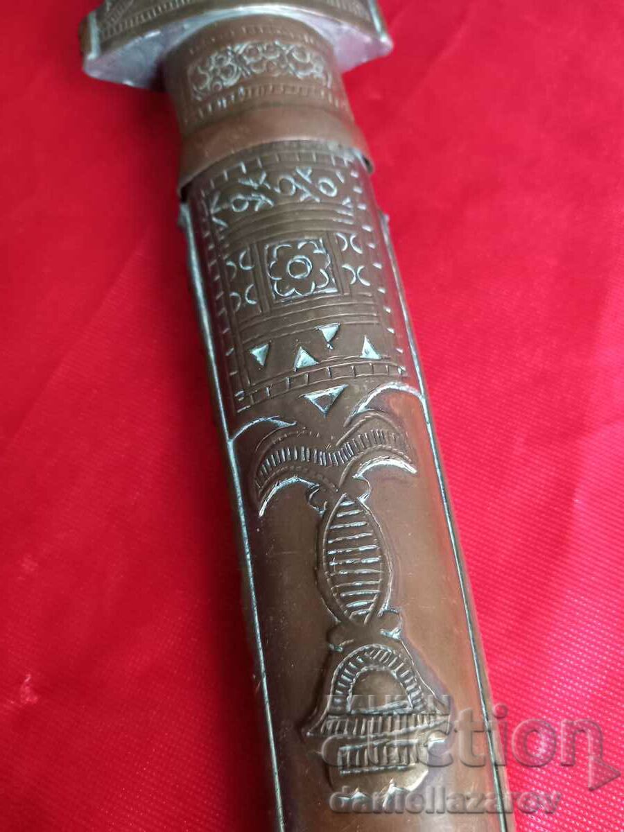 Large Old Dagger KUMAYA, Dagger with price 130.00 BGN | € 66.47 Large Old Dagger KUMAYA, Dagger with price 130.00 BGN | € 66.47