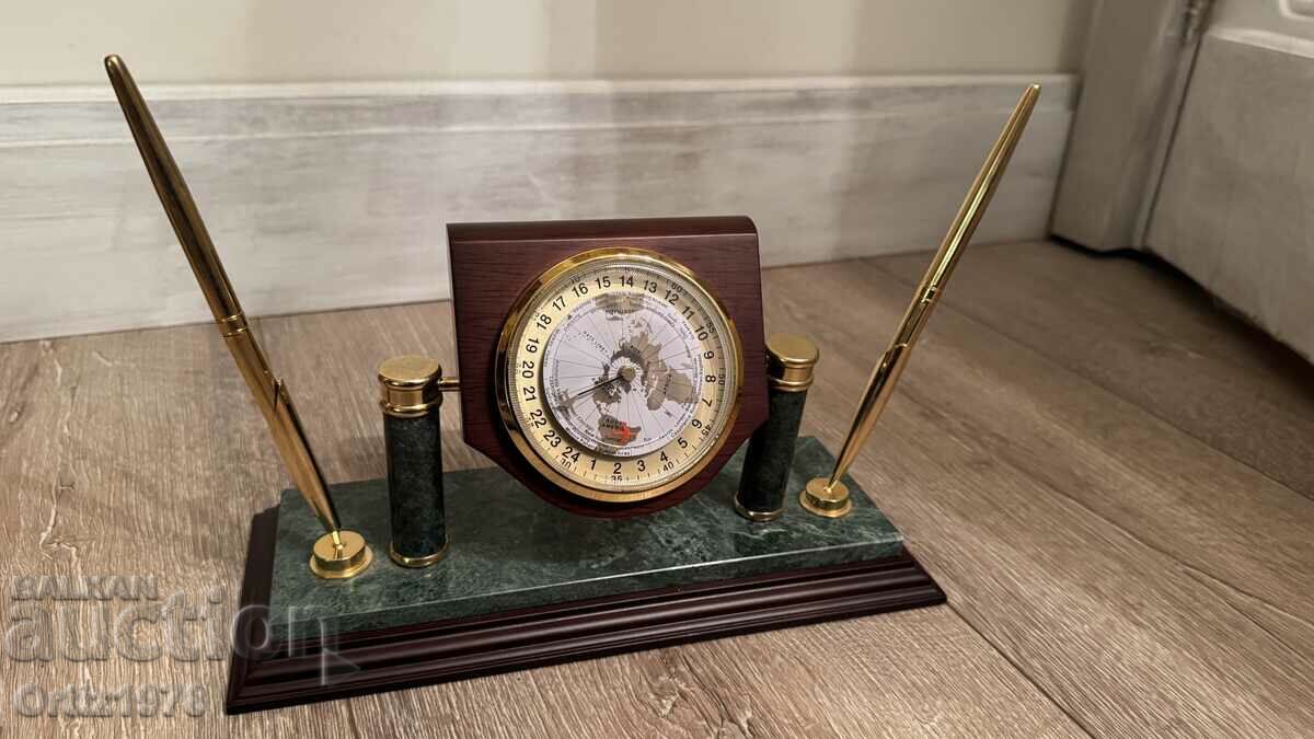 Световна карта на часовите пояси– Масивна, 1.480кг с цена 180.00 лв. | € 92.03 Световна карта на часовите пояси– Масивна, 1.480кг с цена 180.00 лв. | € 92.03