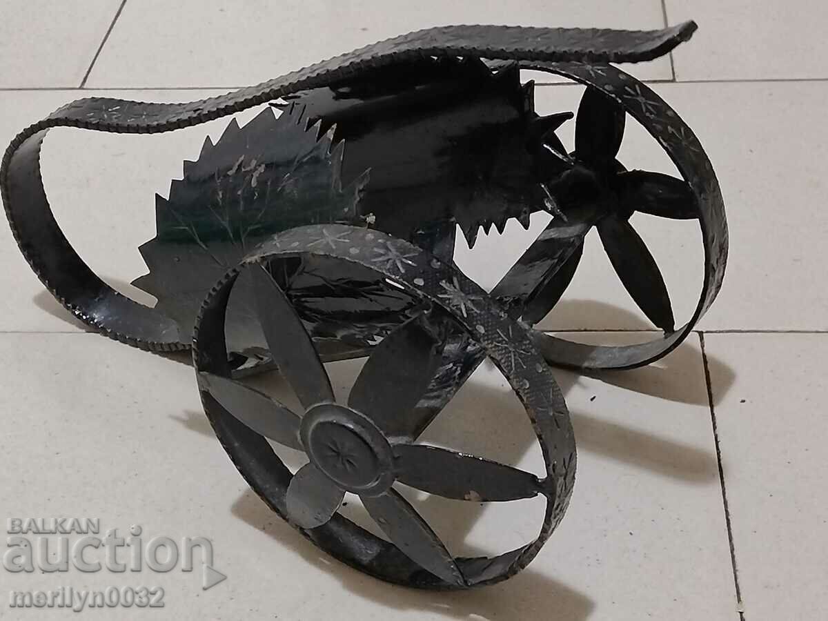 Wrought iron fantasy metal wine rack with price 56.00 BGN | € 28.63 Wrought iron fantasy metal wine rack with price 56.00 BGN | € 28.63