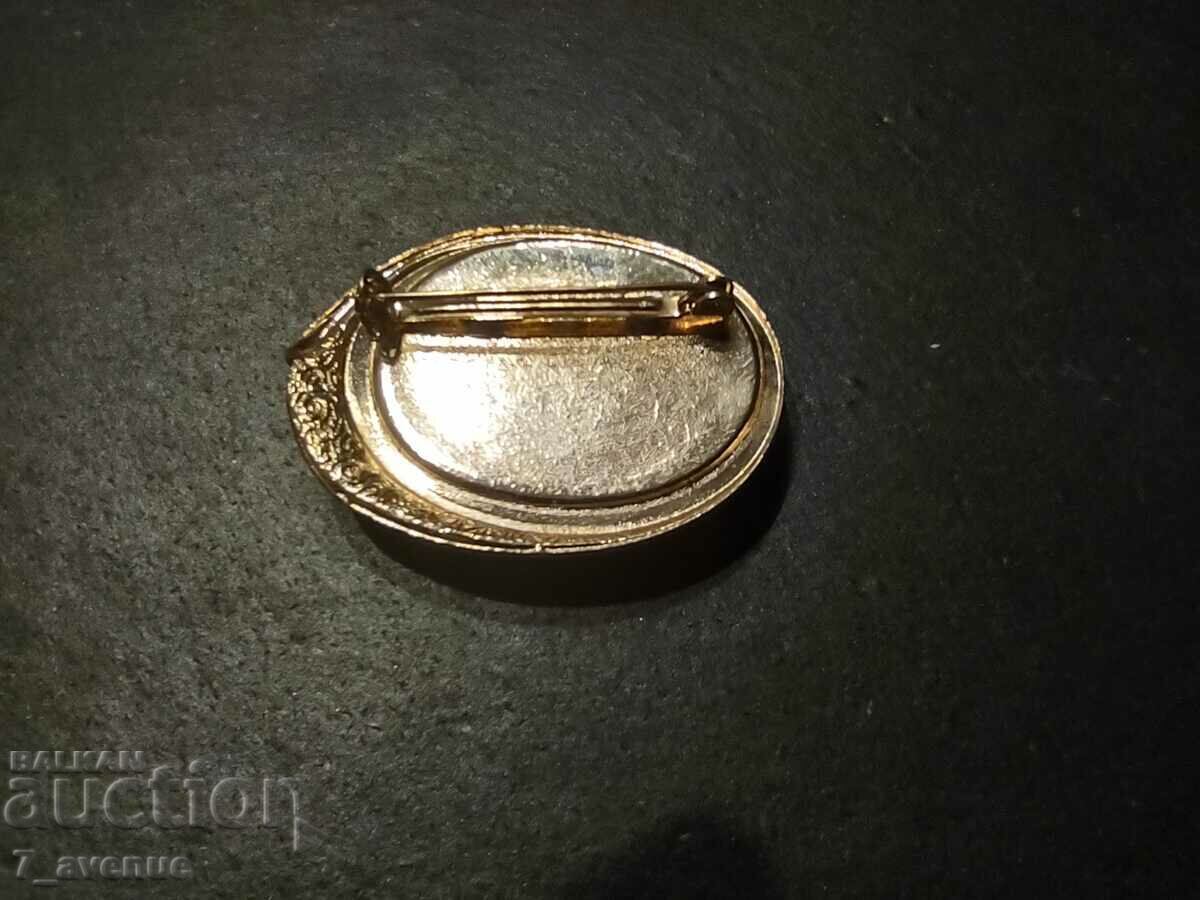 Delivery of Brooch - elegant, stylish, spectacular, 29.11.24 Delivery of Brooch - elegant, stylish, spectacular, 29.11.24