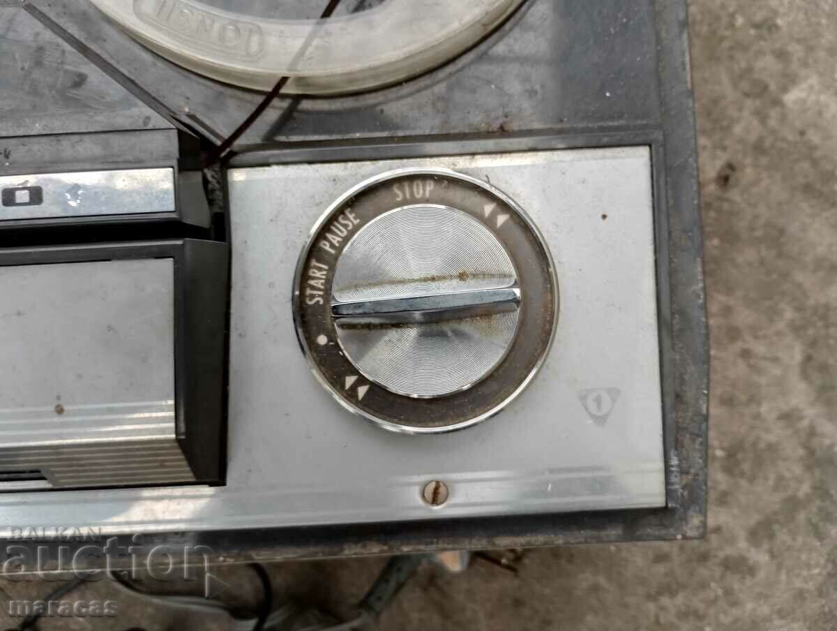 Old Grundik reel-to-reel tape recorder with price 69.00 BGN | € 35.28 Old Grundik reel-to-reel tape recorder with price 69.00 BGN | € 35.28