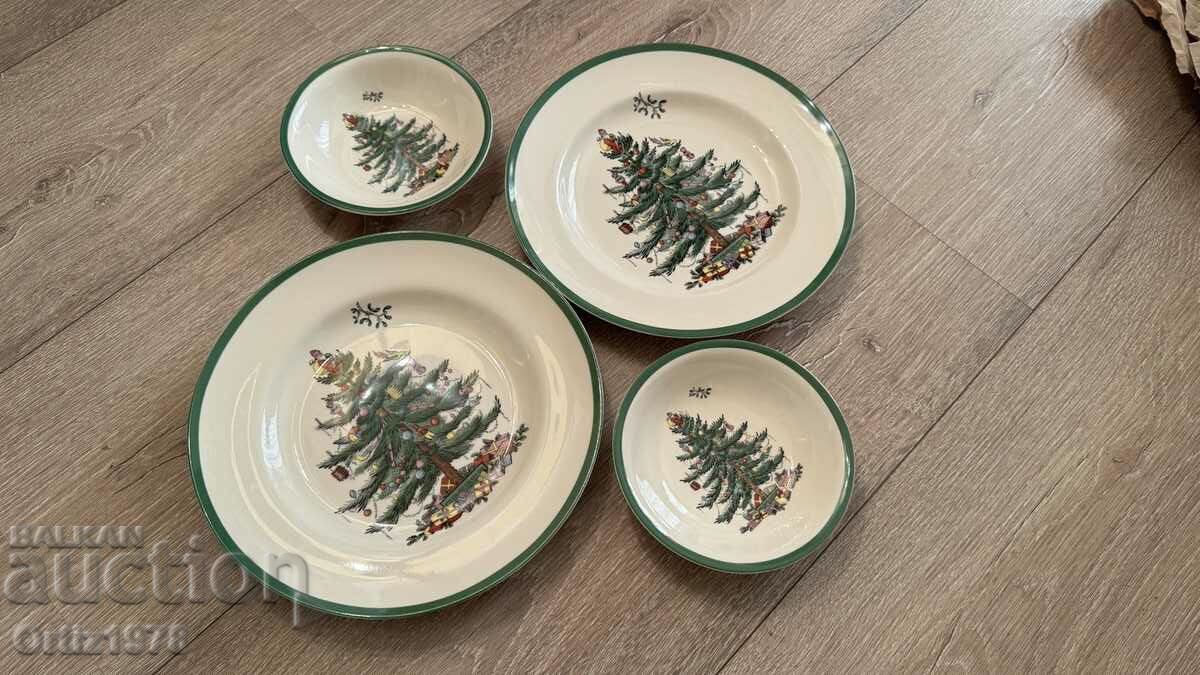 Spode – Christmas 2pcs main plates+ 2pcs. bowls. New! with price 99.00 BGN | € 50.62 Spode – Christmas 2pcs main plates+ 2pcs. bowls. New! with price 99.00 BGN | € 50.62
