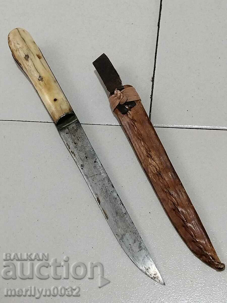 Auction An old butcher's knife without a kaniya akulak blade Auction An old butcher's knife without a kaniya akulak blade
