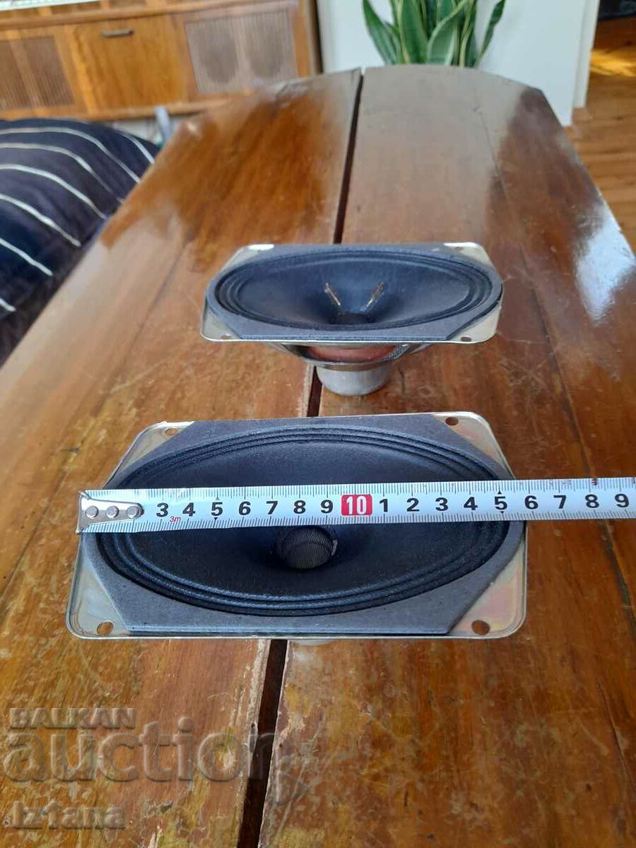 Delivery of Old loudspeaker, loudspeakers VO 0851 Delivery of Old loudspeaker, loudspeakers VO 0851