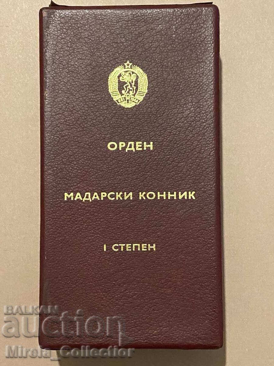 Box for the Order of the Hungarian Horseman 1st degree NRB Bulgaria - 5 Box for the Order of the Hungarian Horseman 1st degree NRB Bulgaria - 5