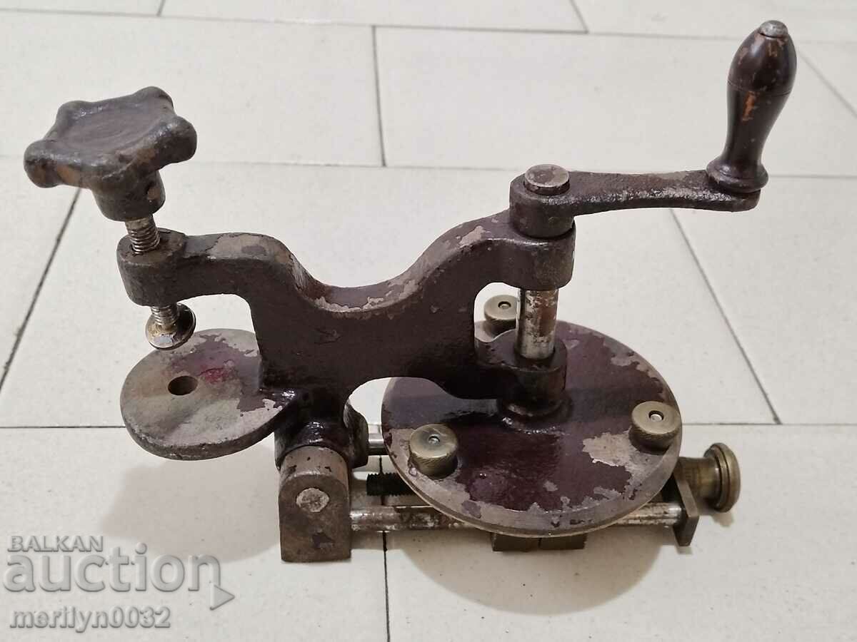 A goldsmith's machine for winding wire is also suitable for electric coils - 7 A goldsmith's machine for winding wire is also suitable for electric coils - 7