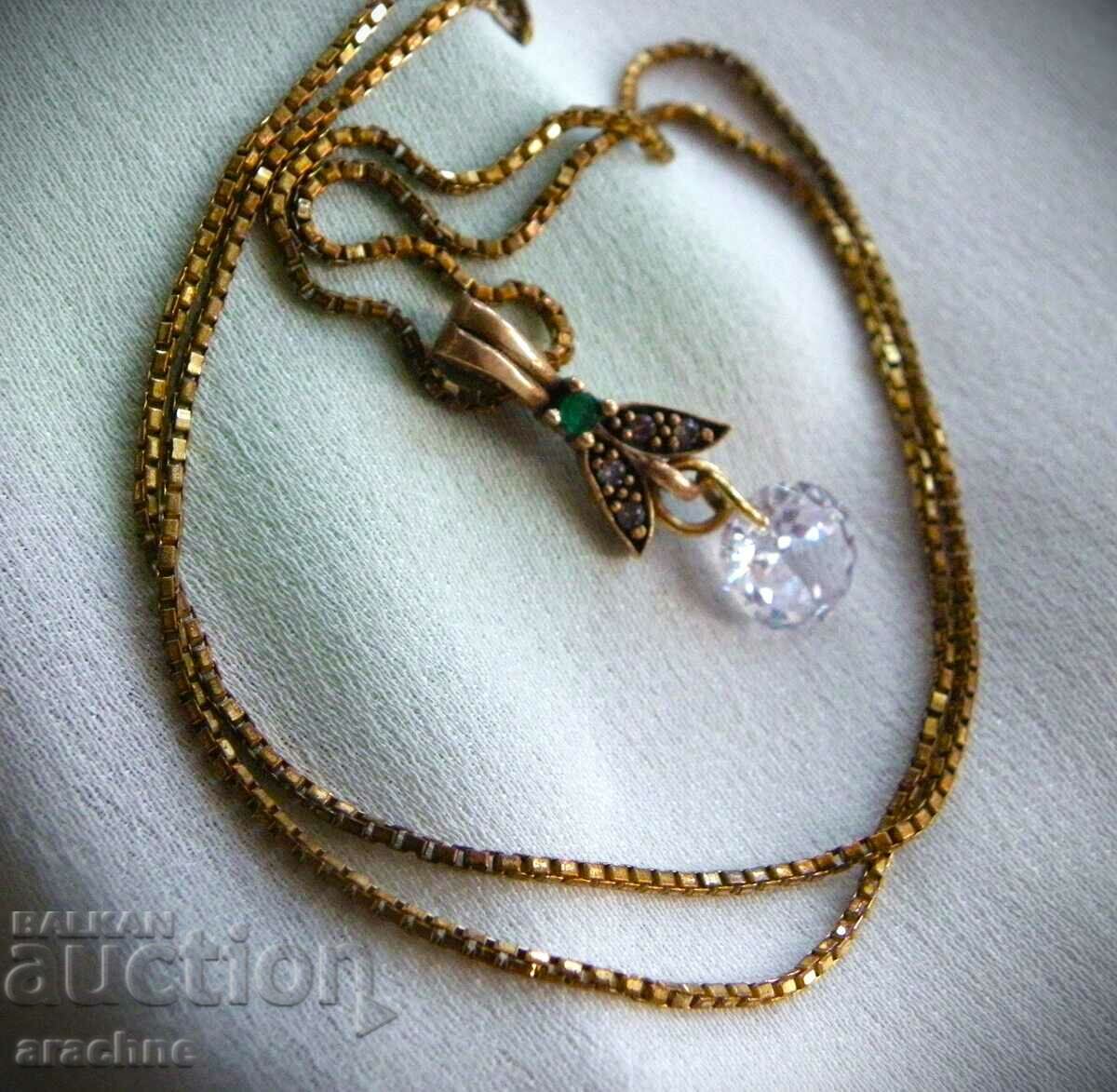 Delivery of Gold-plated "American double" - Amerik-necklace with emerald Delivery of Gold-plated "American double" - Amerik-necklace with emerald