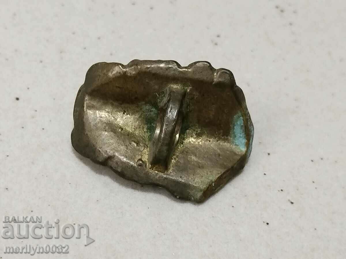 Delivery of Bronze element of a bearer of a royal kortik saber dagger knife Delivery of Bronze element of a bearer of a royal kortik saber dagger knife