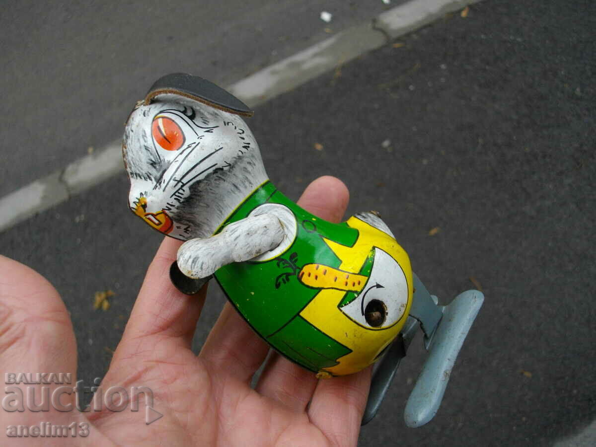 OLD MECHANICAL BUNNY BUNNY TIN TOY with price 45.00 BGN | € 23.01 OLD MECHANICAL BUNNY BUNNY TIN TOY with price 45.00 BGN | € 23.01