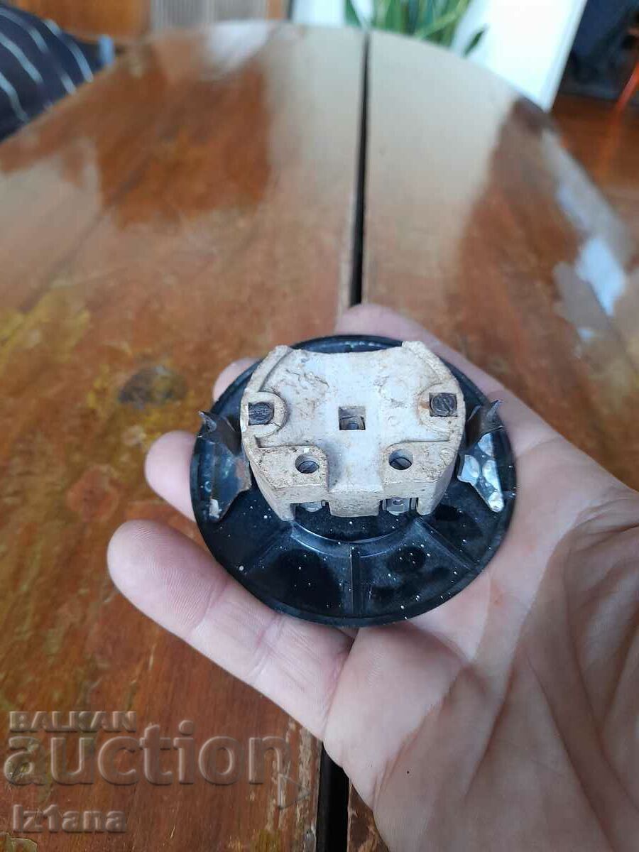 Auction Old electrical outlet Auction Old electrical outlet