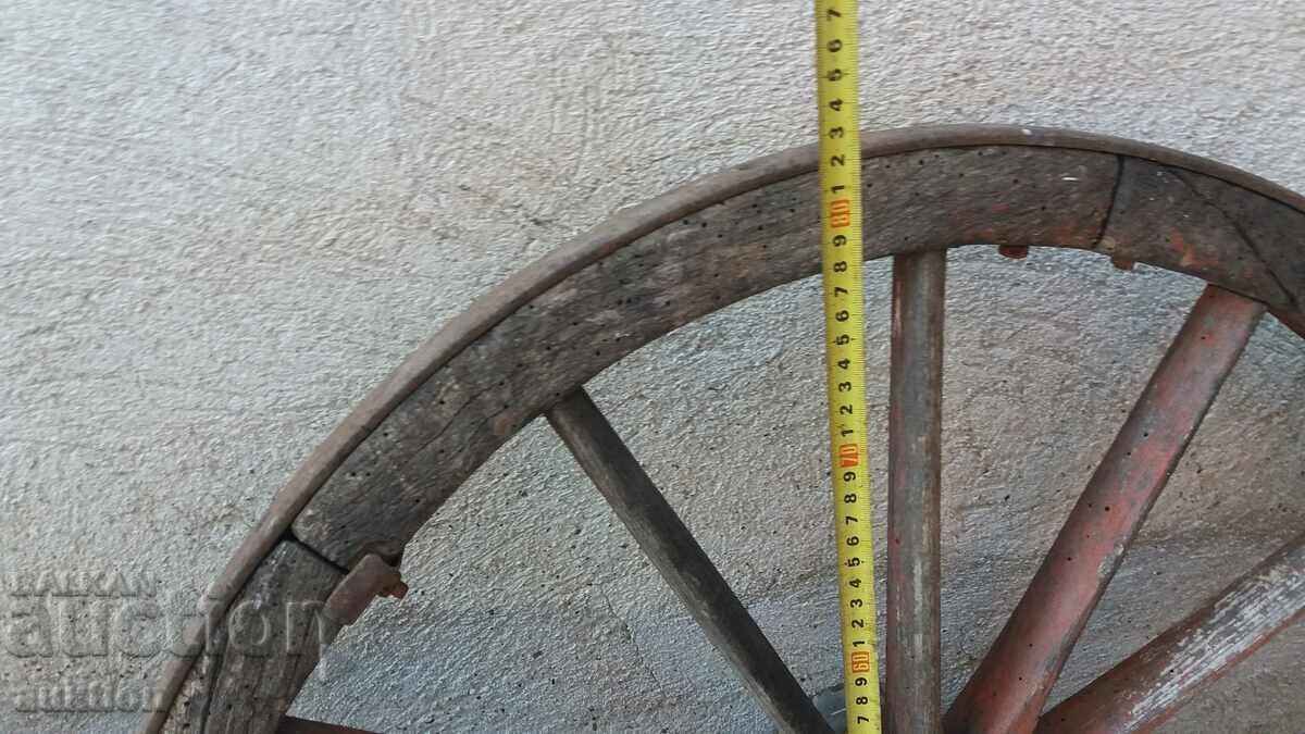 Delivery of SET OF TWO LARGE WAGON WHEELS Delivery of SET OF TWO LARGE WAGON WHEELS