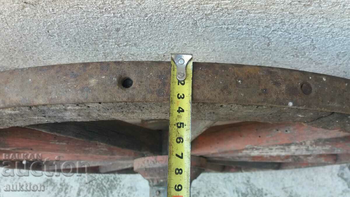 SET OF TWO LARGE WAGON WHEELS - 6 SET OF TWO LARGE WAGON WHEELS - 6