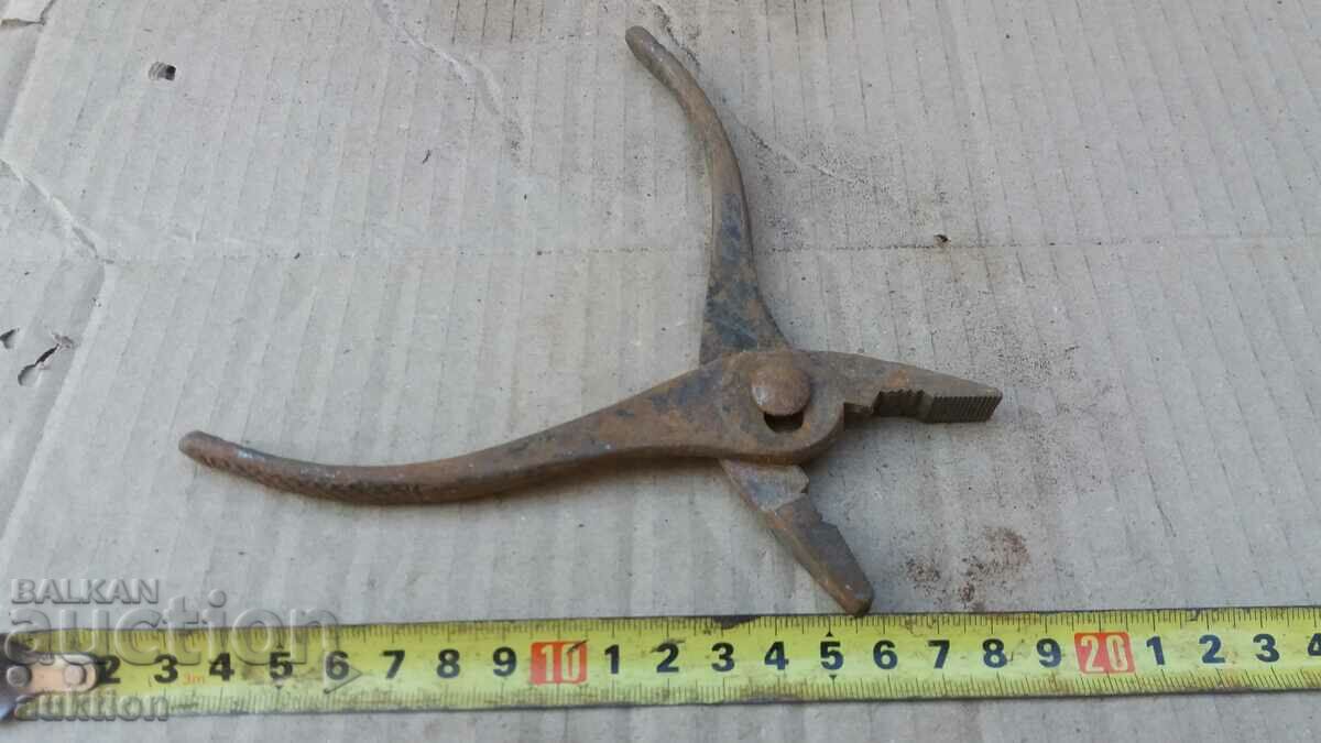 SOC. MASSIVE PLIERS - 7 SOC. MASSIVE PLIERS - 7