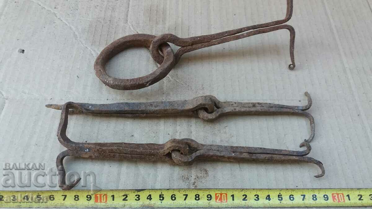 REVIVAL WROUGHT HINGES AND LOCK - 5 REVIVAL WROUGHT HINGES AND LOCK - 5