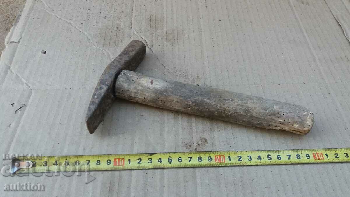 OLD HAMMER - CRAFTSMAN'S TOOL - 5 OLD HAMMER - CRAFTSMAN'S TOOL - 5